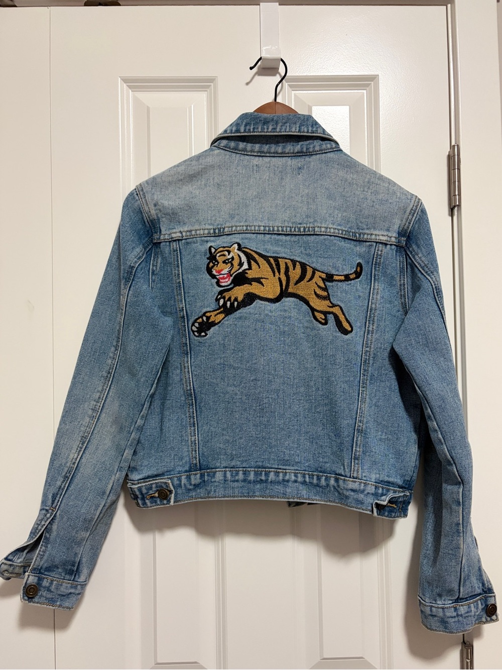 Light Blue Denim Jeans with Tiger patch- Cotton Care Tag Visible